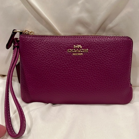 Coach Handbags - COACH Double Corner Zip Wristlet Dark Magenta NWT Wrist wallet
